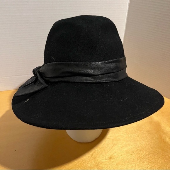 Sonni San Francisco Vintage Bow Hat Women’s black Wool Derby main image 5